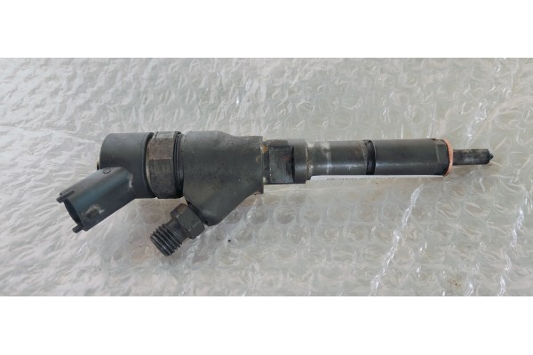 Recambio de inyector para peugeot 307 (s1) xr clim referencia OEM IAM 0445110076  