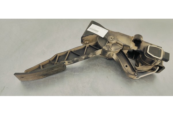 Recambio de pedal acelerador para mercedes-benz clase b (w245) 180 cdi (245.207) referencia OEM IAM A1693000304  