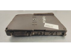 Recambio de caja reles / fusibles para renault scenic ii emotion referencia OEM IAM 8200309690  