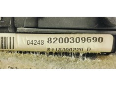 Recambio de caja reles / fusibles para renault scenic ii emotion referencia OEM IAM 8200309690  