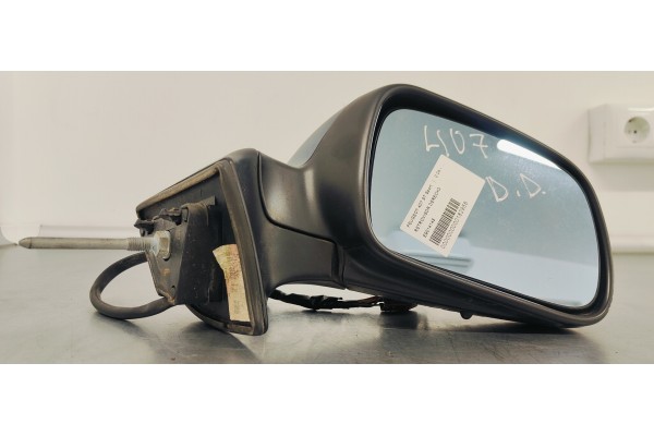 Recambio de retrovisor derecho para peugeot 407 st sport referencia OEM IAM E9014145  