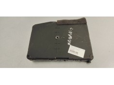 Recambio de caja reles / fusibles para renault scenic ii emotion referencia OEM IAM 8200309690  