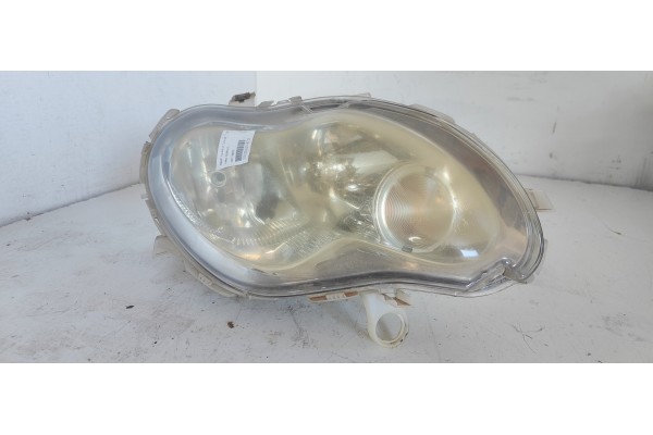 Recambio de faro derecho para smart coupe 0.7 turbo cat referencia OEM IAM 0301169202  