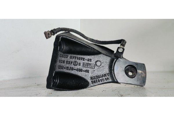 Recambio de soporte motor para bmw serie 5 berlina (e60) 530d referencia OEM IAM 55542310  