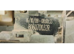 Recambio de maneta exterior trasera izquierda para renault scenic iii 1.9 dci 130 referencia OEM IAM 806070032R  