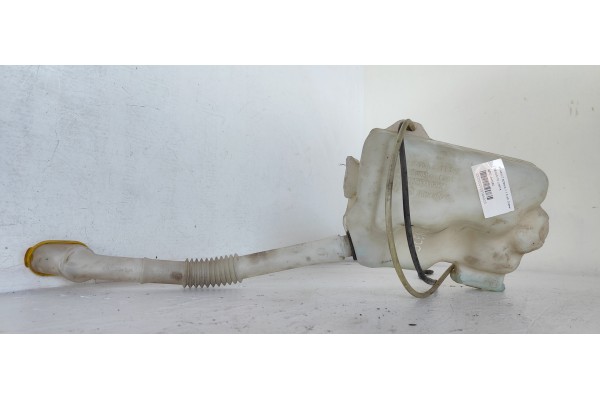 Recambio de deposito limpia para renault scenic ii grand confort dynamique referencia OEM IAM 8200104706C  
