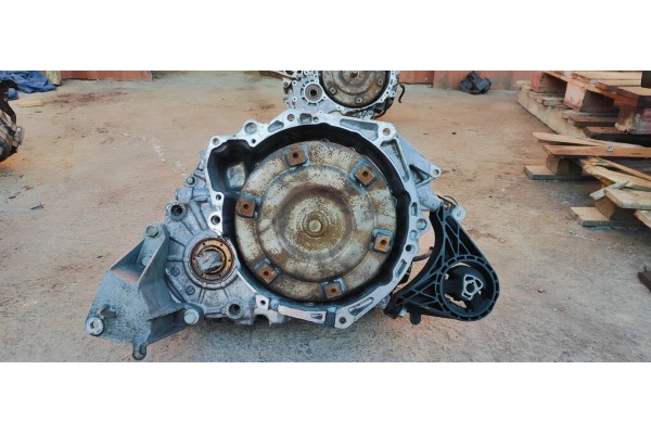 Recambio de caja cambios para opel insignia berlina 2.0 cdti 170 fap referencia OEM IAM 55590765  