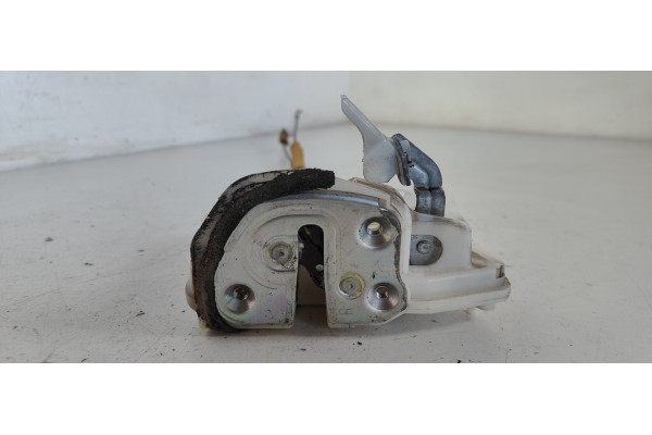 Recambio de cerradura puerta trasera derecha para mazda 6 lim. (gh) 2.0 turbodiesel cat referencia OEM IAM   