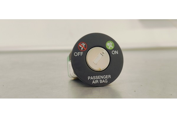 Recambio de interruptor para hyundai santa fe (bm) 2.2 crdi style 4x4 referencia OEM IAM   