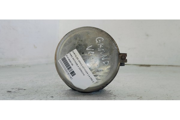 Recambio de faro antiniebla derecho para chrysler grand voyager 2.8 crd cat referencia OEM IAM 61A18080165  