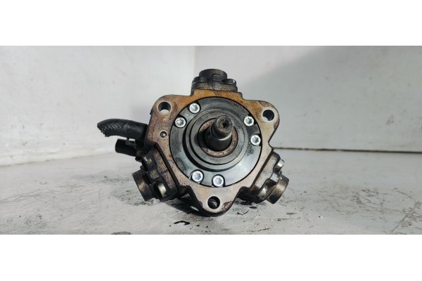 Recambio de bomba inyeccion para chevrolet cruze referencia OEM IAM 0445010180  