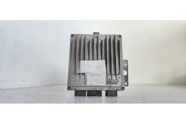 Recambio de centralita motor uce para renault scenic ii grand confort dynamique referencia OEM IAM 8200334419  