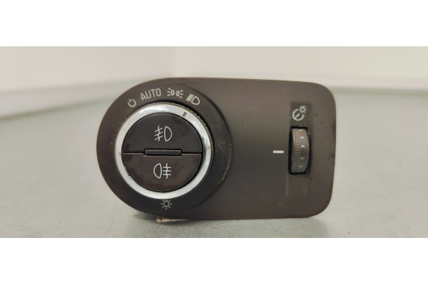 Recambio de mando luces para opel zafira tourer 2.0 cdti 130 fap referencia OEM IAM 20930745  