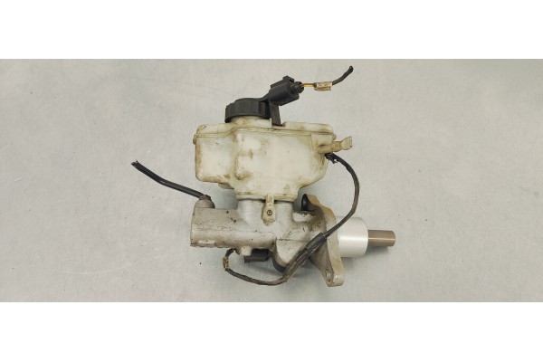 Recambio de bomba freno para volkswagen golf vi (5k1) 1.6 tdi 105 fap referencia OEM IAM 1K1611301D  