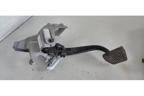 Recambio de pedal freno para land rover range rover (lm) td6 vogue referencia OEM IAM 675437404  