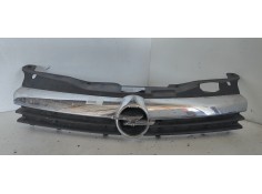 Recambio de rejilla delantera para opel astra h berlina enjoy referencia OEM IAM 13154225  