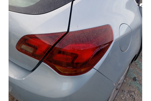 Recambio de piloto trasero derecho para opel astra j lim. enjoy referencia OEM IAM   