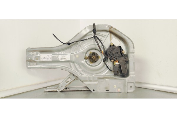 Recambio de elevalunas trasero derecho para hyundai tucson (jm) 2.0 crdi cat referencia OEM IAM 834802E010  