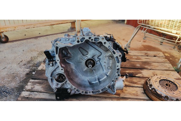 Recambio de caja cambios para peugeot 308 1.5 hdi 130 fap referencia OEM IAM 20GT25  