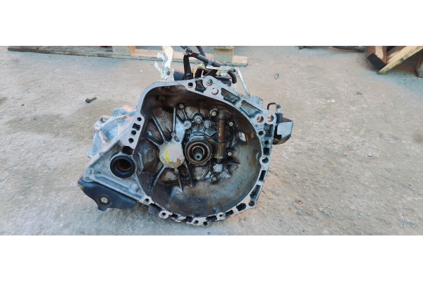 Recambio de caja cambios para toyota yaris 1.0 i 68 referencia OEM IAM   