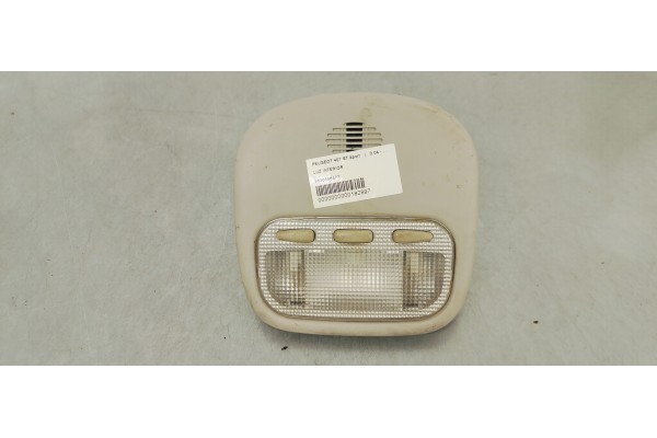 Recambio de luz interior para peugeot 407 st sport referencia OEM IAM 9636696877  