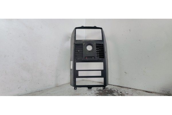 Recambio de rejilla aireadora para chrysler grand voyager limited referencia OEM IAM 1DR15BD5AB  