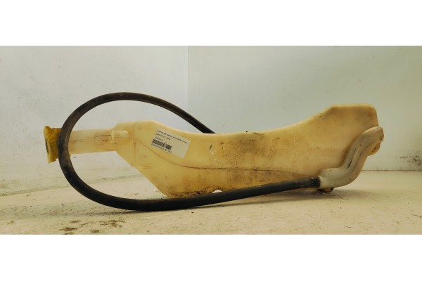 Recambio de deposito limpia para chrysler grand voyager limited referencia OEM IAM 135520070  