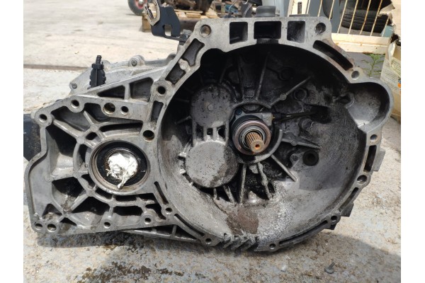 Recambio de caja cambios para hyundai santa fe (bm) 2.2 crdi style 4x4 referencia OEM IAM Y061102041  