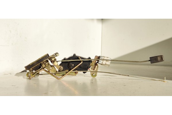 Recambio de cerradura puerta delantera derecha para toyota rav 4 referencia OEM IAM   