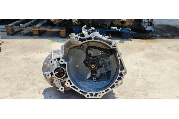 Recambio de caja cambios para opel astra j lim. 1.6 cdti referencia OEM IAM M320MDE  