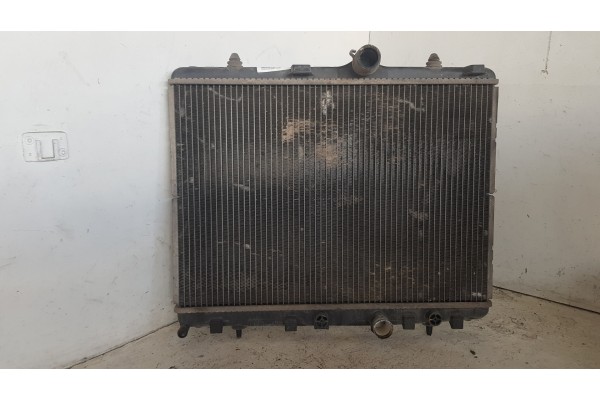 Recambio de radiador agua para peugeot 207 referencia OEM IAM P9681231580  