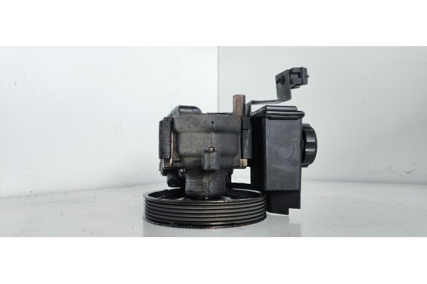 Recambio de bomba direccion para peugeot 206 berlina 1.6 16v cat referencia OEM IAM 9636868880  