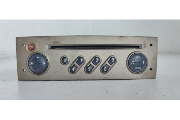 Recambio de sistema audio / radio cd para renault megane ii coupe/cabrio luxe dynamique referencia OEM IAM 8200633620  