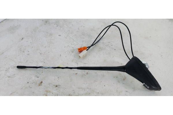 Recambio de antena para peugeot 208 (p2) 1.2i turbo 100 fap referencia OEM IAM 9850775480  