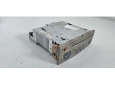 Recambio de sistema audio / radio cd para renault megane ii coupe/cabrio luxe dynamique referencia OEM IAM 8200633620  