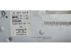 Recambio de sistema audio / radio cd para renault megane ii coupe/cabrio luxe dynamique referencia OEM IAM 8200505121A  