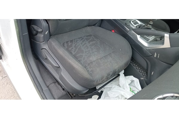 Recambio de asiento delantero derecho para peugeot 3008 active referencia OEM IAM   