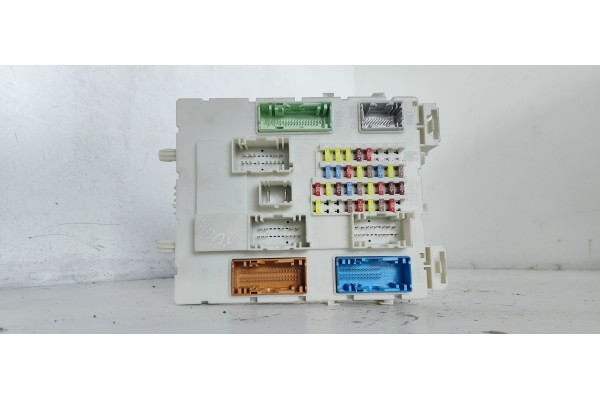 Recambio de caja reles / fusibles para ford kuga (cbs) titanium referencia OEM IAM DV6T14A073FN  