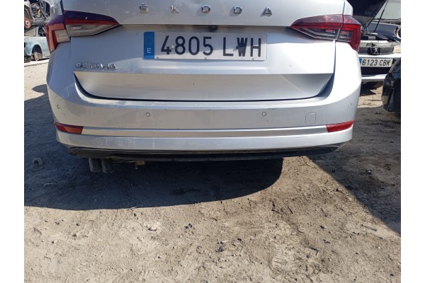 Recambio de paragolpes trasero para skoda octavia combi (nx5) first edition referencia OEM IAM   