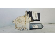 Recambio de motor elevalunas trasero derecho para volkswagen golf vi (5k1) 1.6 tdi 105 fap referencia OEM IAM 5K0959704C  