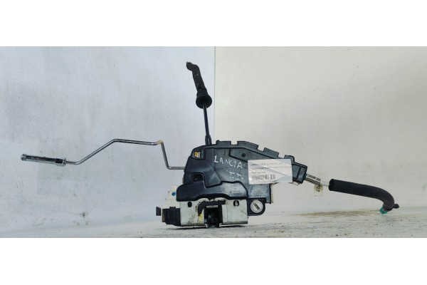 Recambio de cerradura puerta trasera izquierda para lancia thema 3.0jtd 240 fap referencia OEM IAM P04589915AD  