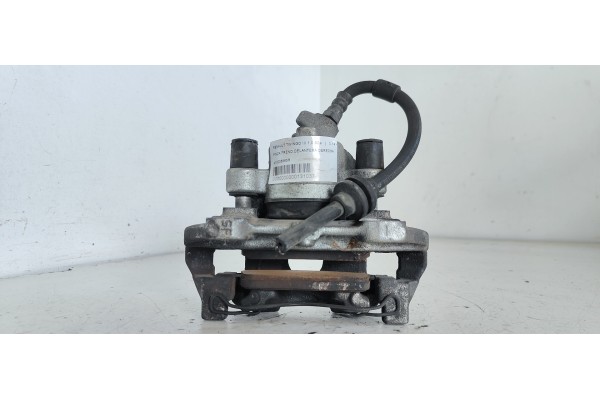 Recambio de pinza de freno delantera derecha para renault twingo iii 1.0 sce referencia OEM IAM 410006865R  