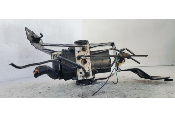 Recambio de abs para ford mondeo berlina (ge) titanium (d) referencia OEM IAM 3S712M110AA  