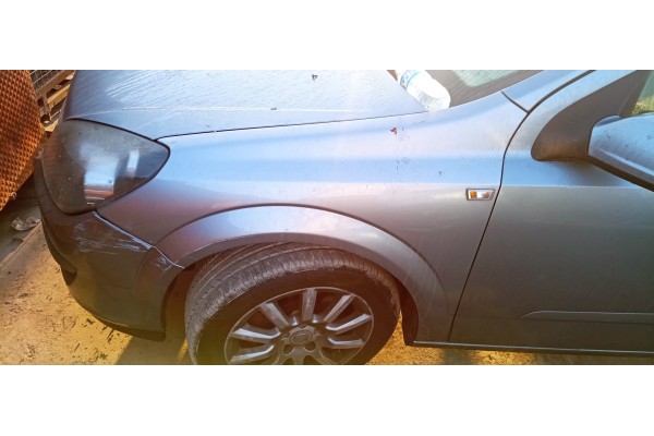 Recambio de aleta delantera izquierda para opel astra h berlina 1.7 16v cdti referencia OEM IAM   