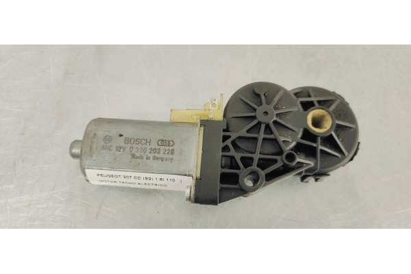 Recambio de motor techo electrico para peugeot 307 cc (s2) 1.6i 110 referencia OEM IAM 0390203228  