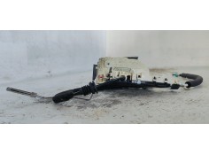 Recambio de cerradura puerta trasera izquierda para lancia thema 3.0jtd 240 fap referencia OEM IAM P04589915AD  