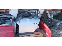 Recambio de puerta trasera izquierda para renault fluence 1.6 16v referencia OEM IAM   