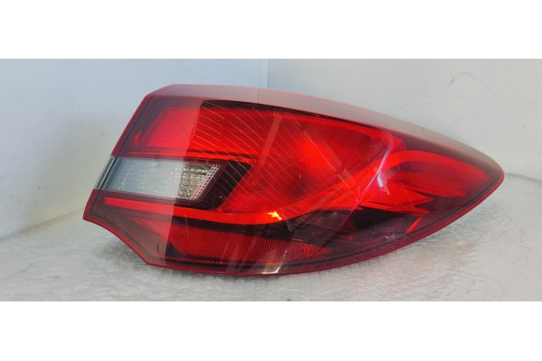 Recambio de piloto trasero derecho para opel astra j lim. 1.7 cdti 110 fap referencia OEM IAM   