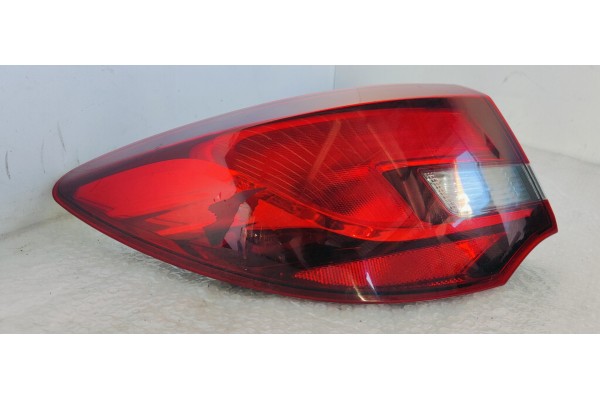 Recambio de piloto trasero izquierdo para opel astra j lim. 1.7 cdti 110 fap referencia OEM IAM   