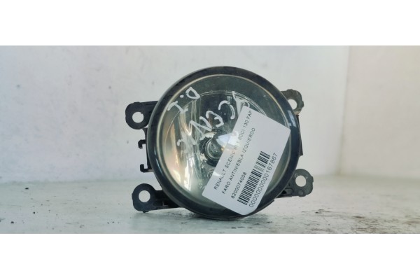 Recambio de faro antiniebla izquierdo para renault scenic iii 1.6dci 130 fap referencia OEM IAM 8200074008  